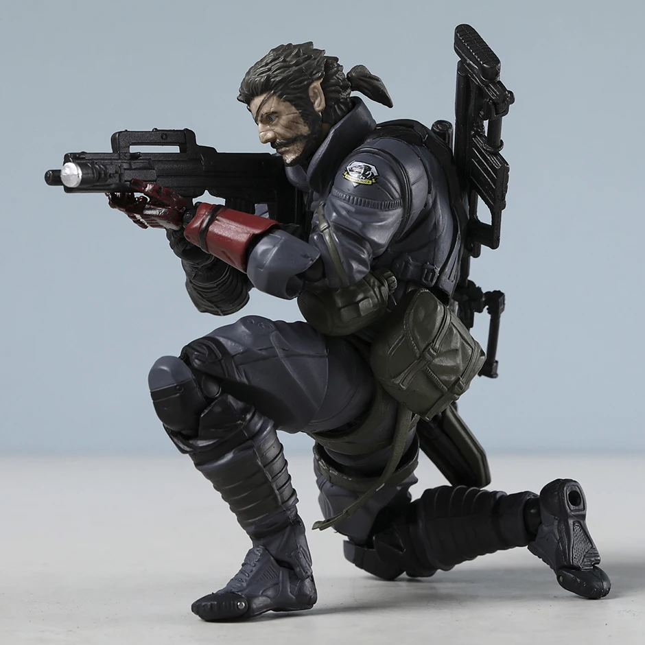 Revoltech Phantom Soldier Collectible Figure - Image 4