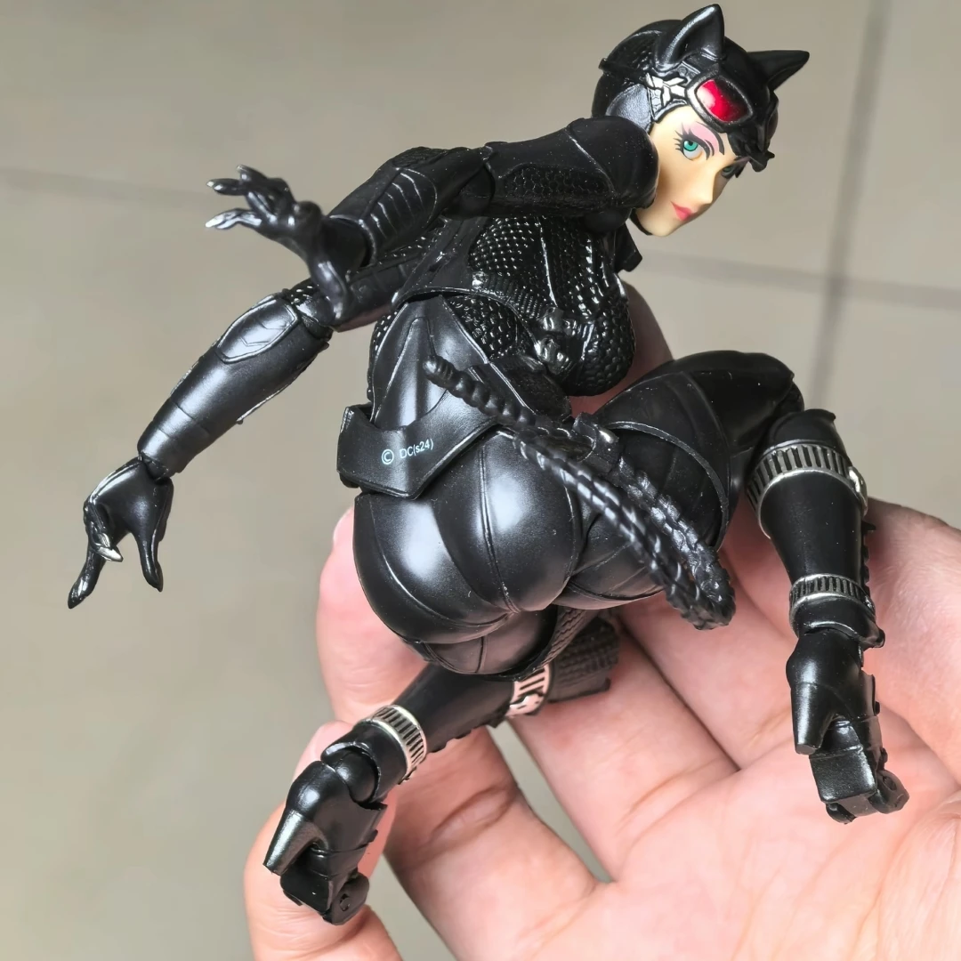 kf S937f57194ea943f38a61cc7ff55240e4F - Revoltech UK Store