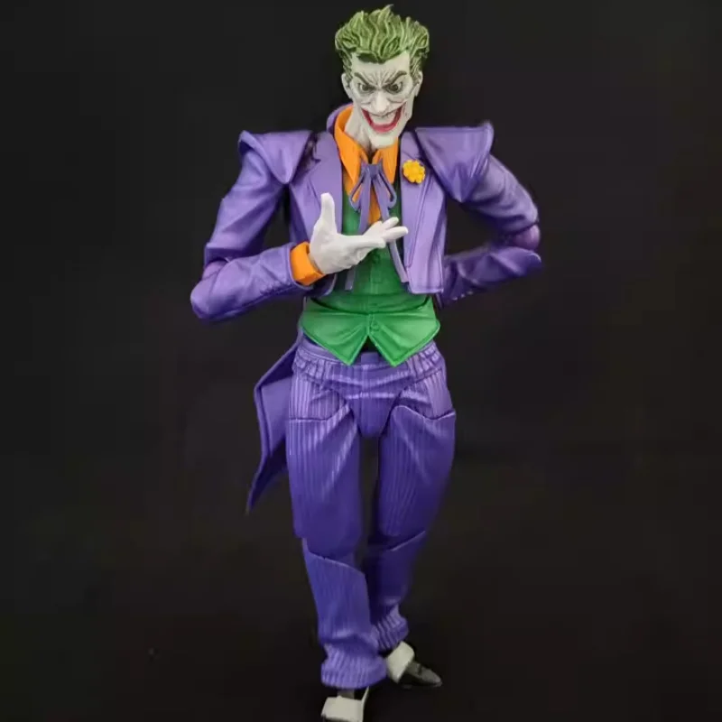 Kaiyodo Revoltech Joker Ver.1.5 Collectible Figure - Image 4